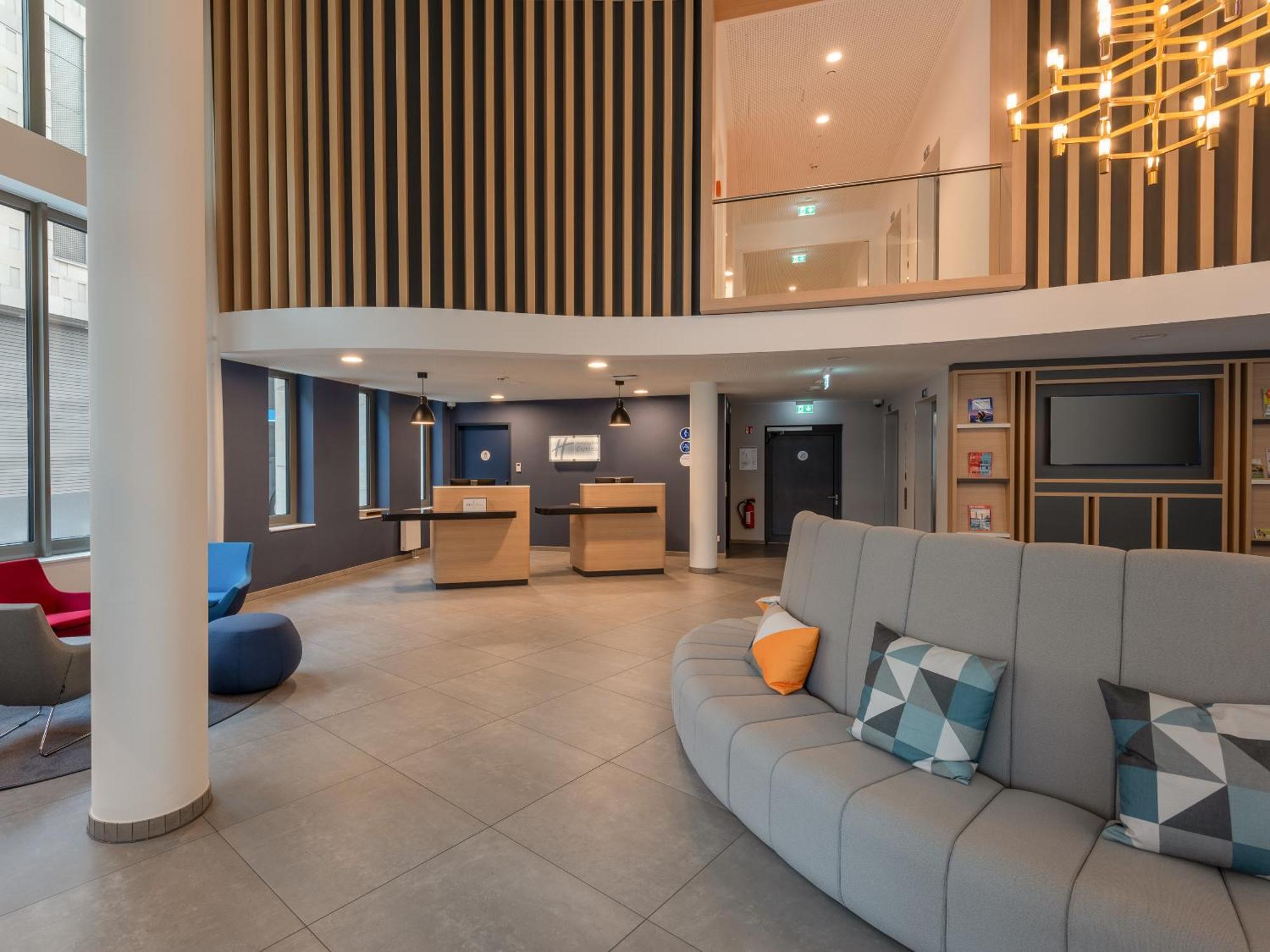 Holiday Inn Express Heilbronn By Ihg Exteriör bild