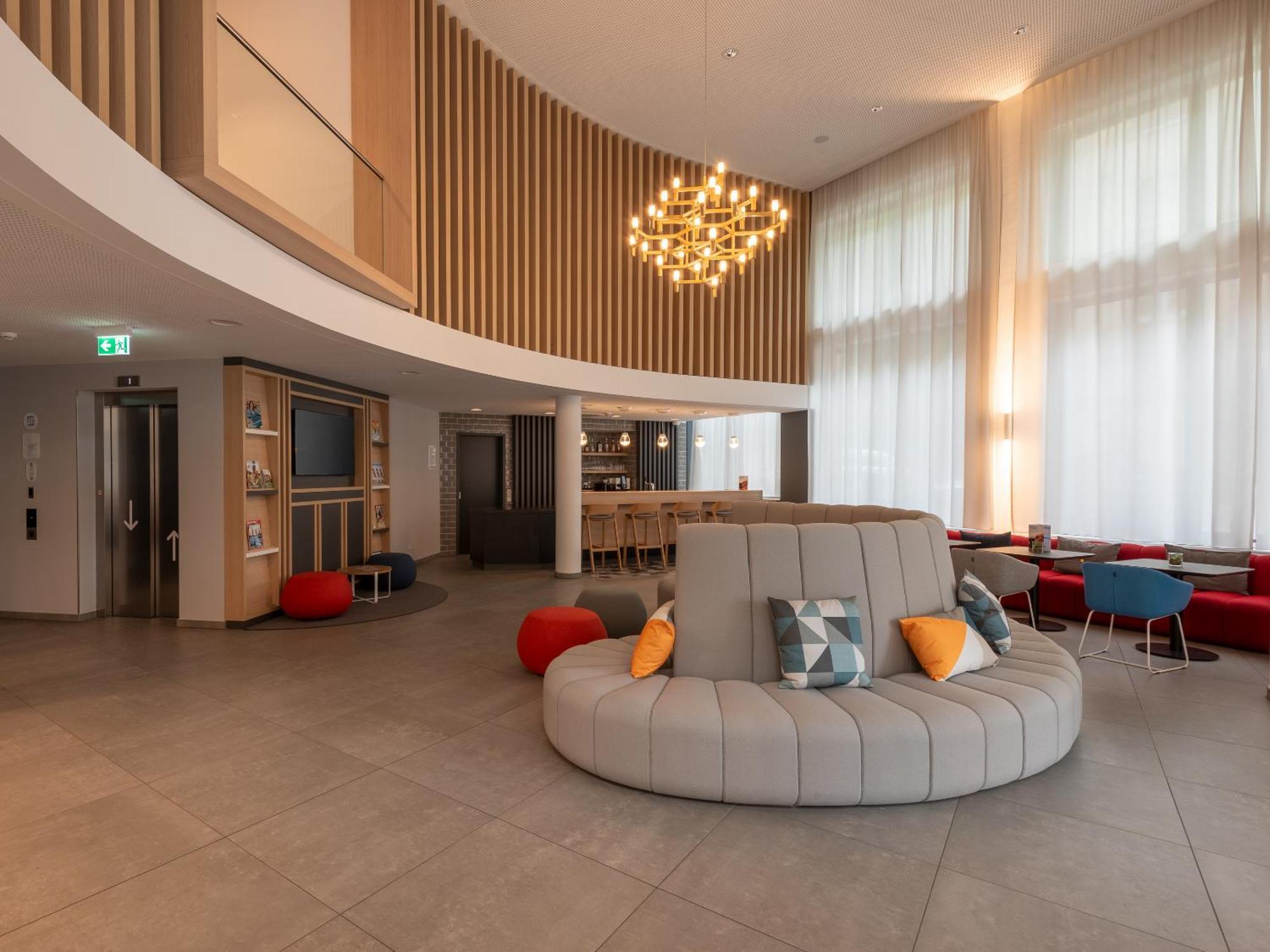 Holiday Inn Express Heilbronn By Ihg Exteriör bild