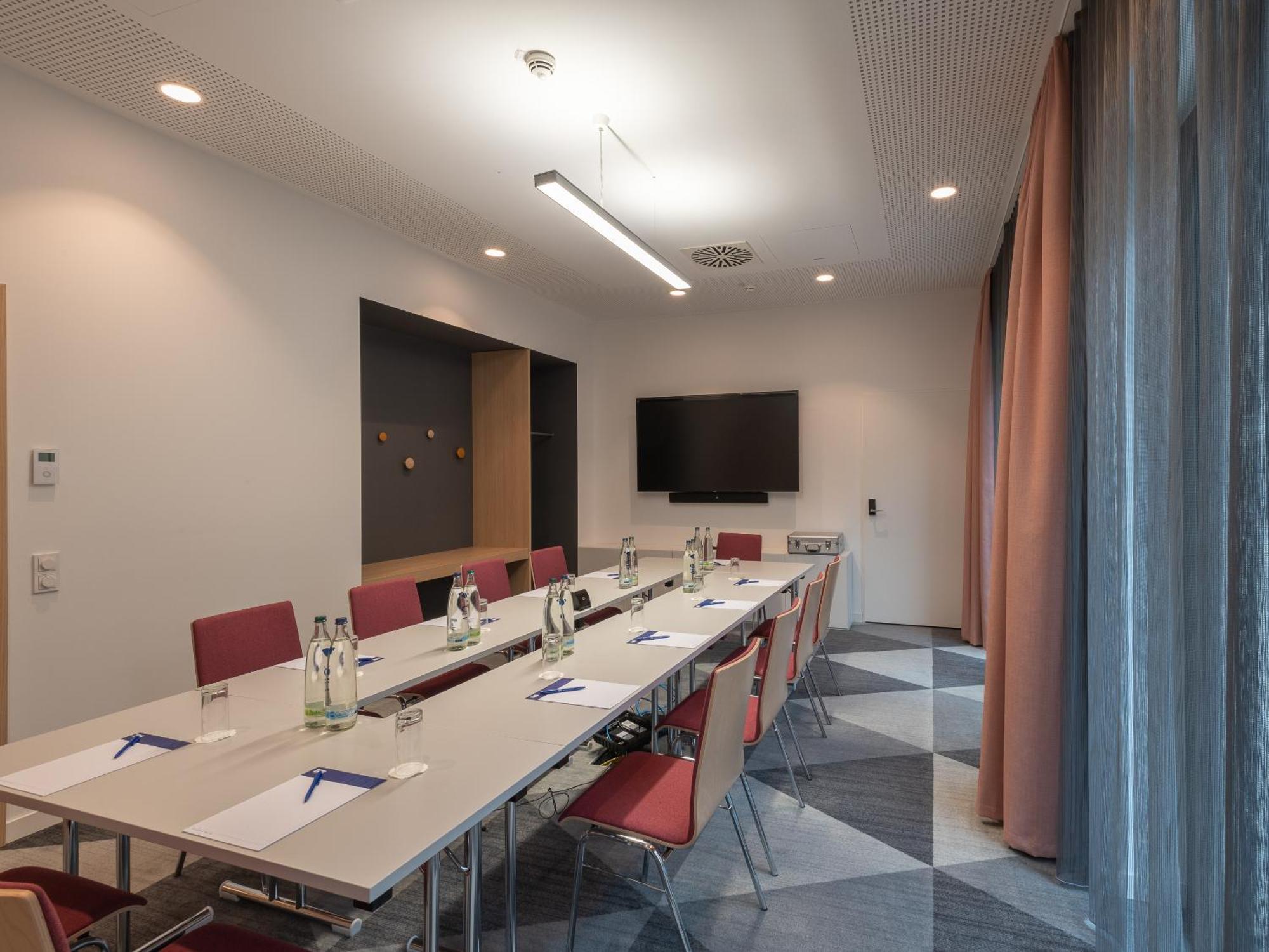 Holiday Inn Express Heilbronn By Ihg Exteriör bild