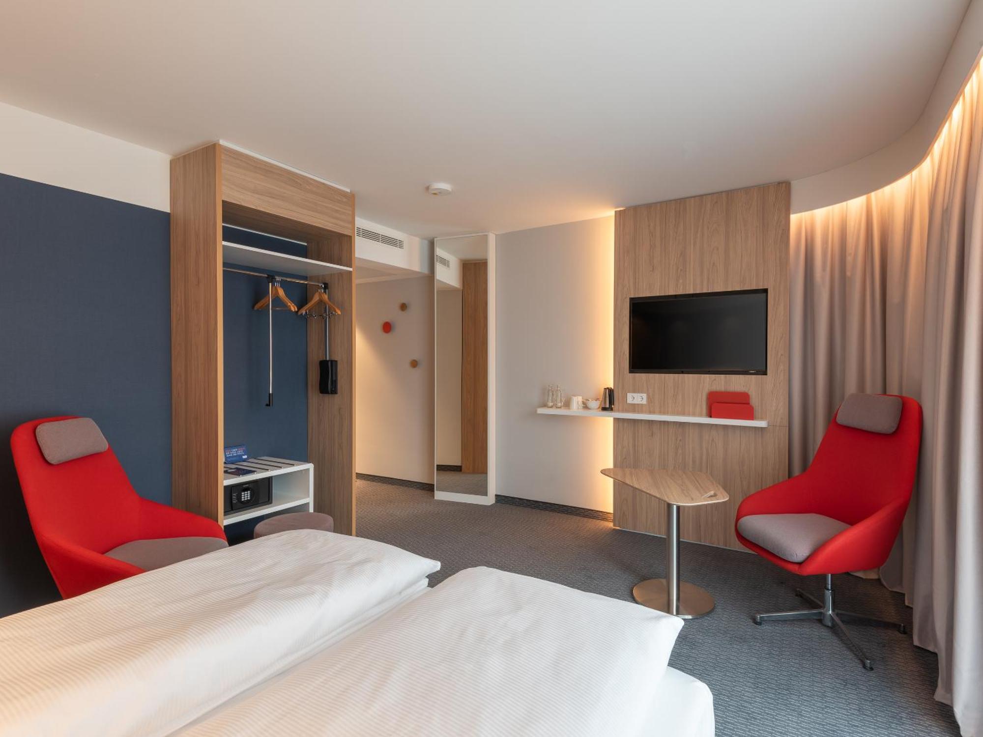 Holiday Inn Express Heilbronn By Ihg Exteriör bild