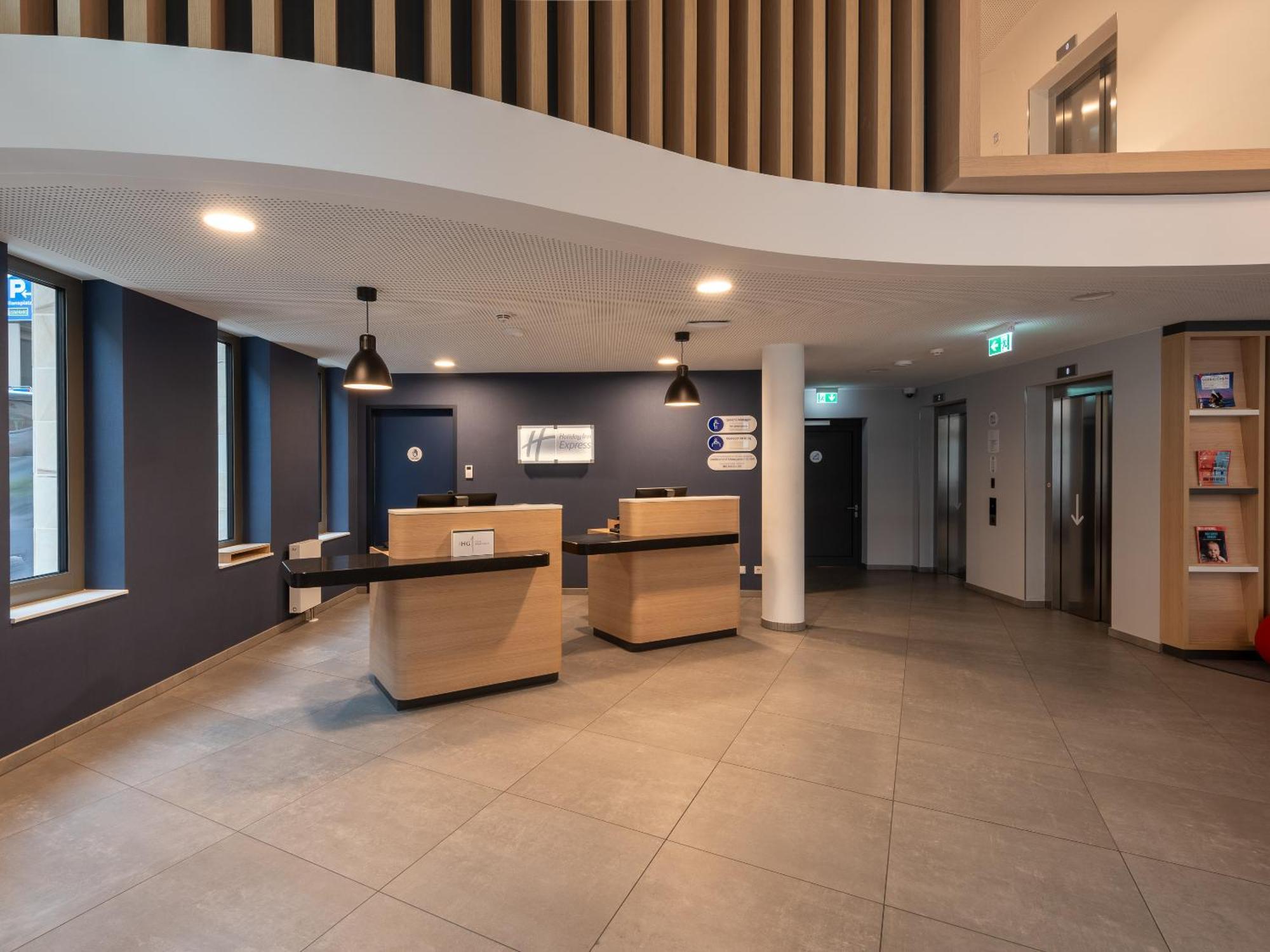 Holiday Inn Express Heilbronn By Ihg Exteriör bild