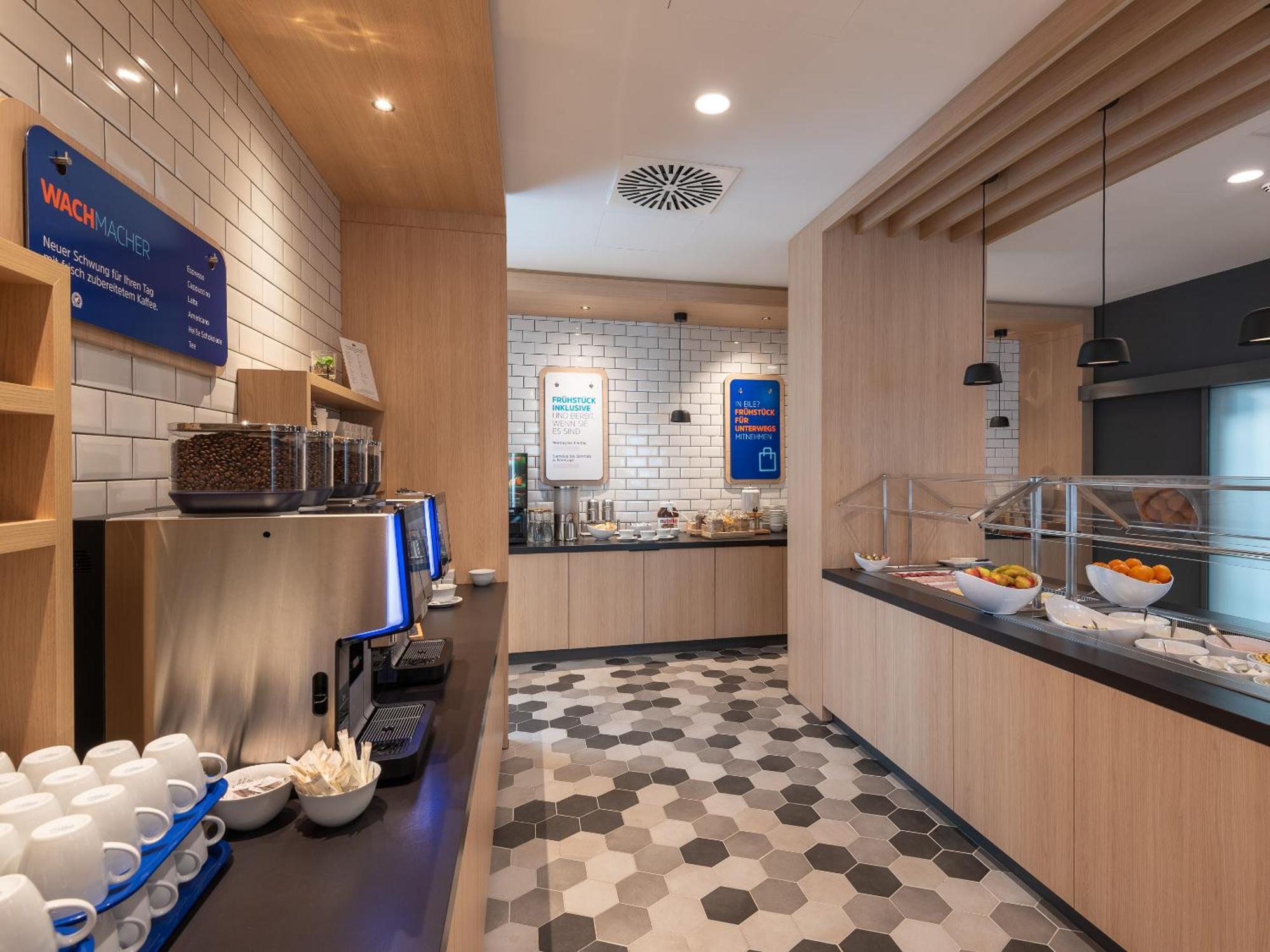 Holiday Inn Express Heilbronn By Ihg Exteriör bild