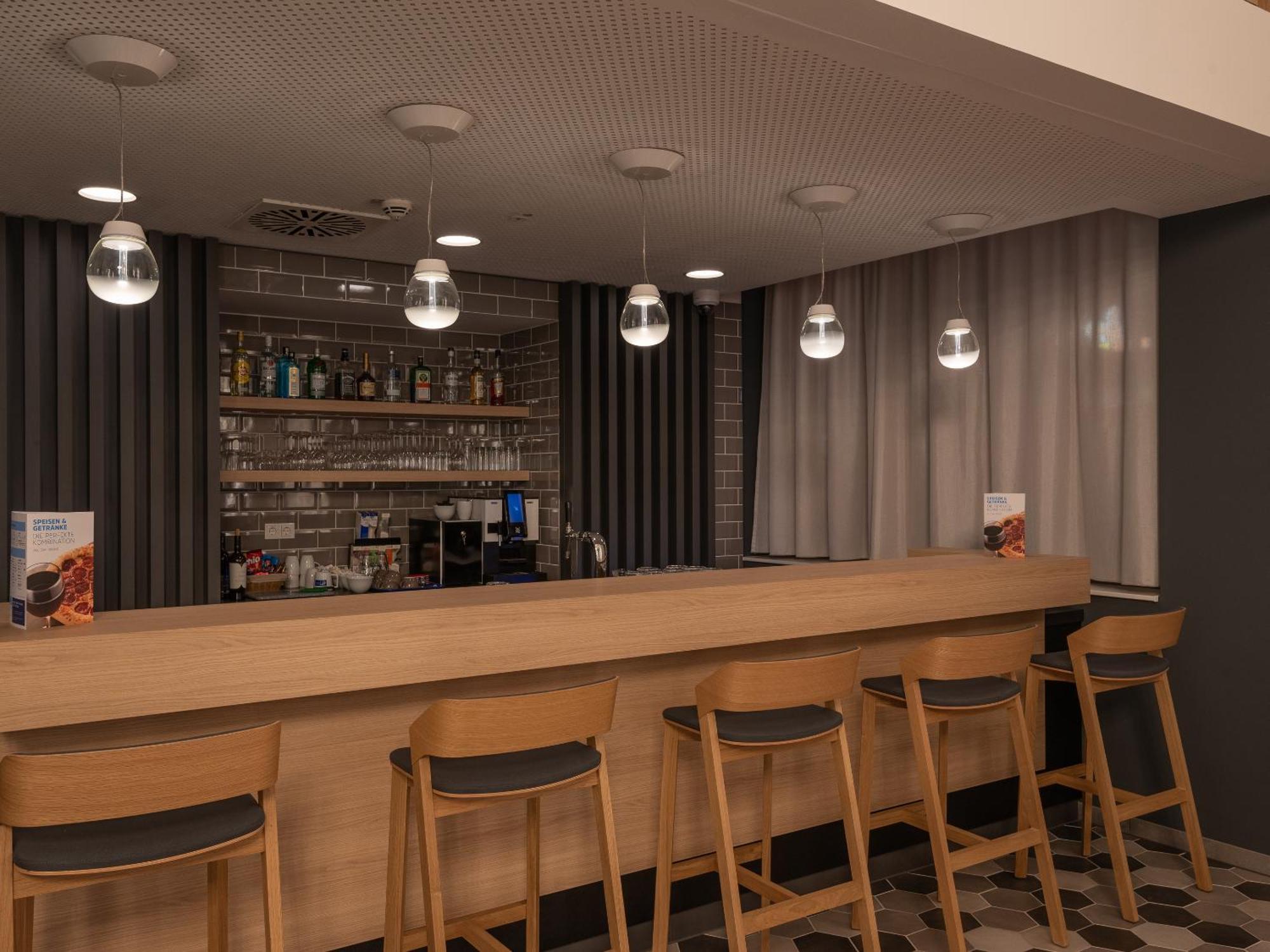 Holiday Inn Express Heilbronn By Ihg Exteriör bild